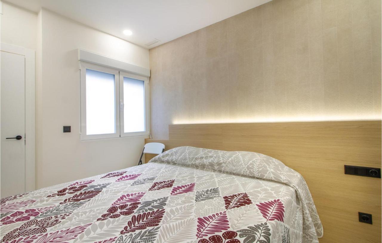 4 Bedroom Lovely Apartment In Santa Pola Eksteriør bilde